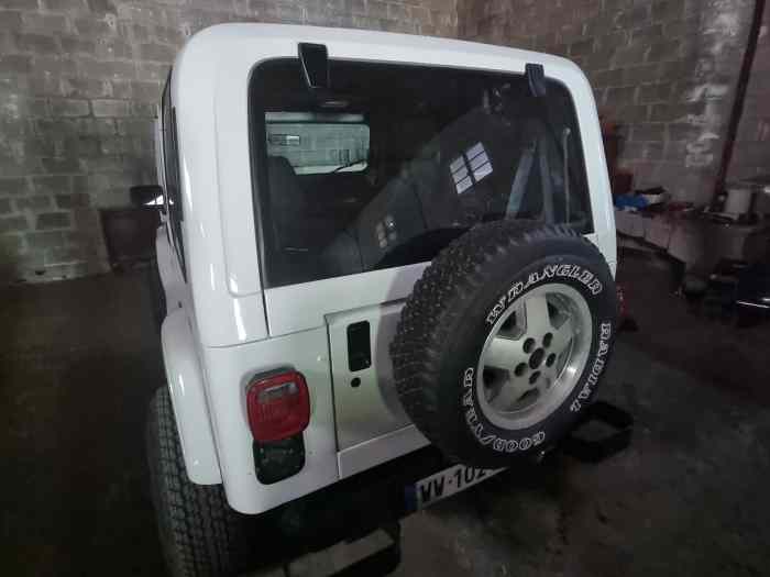 Jeep wrangler yj 6 cylindres essence 3