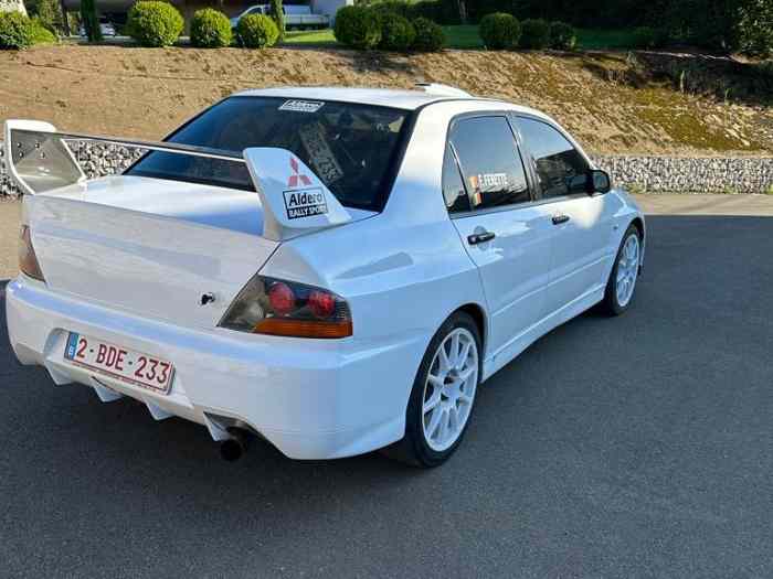 Mitsubishi evo 9 2