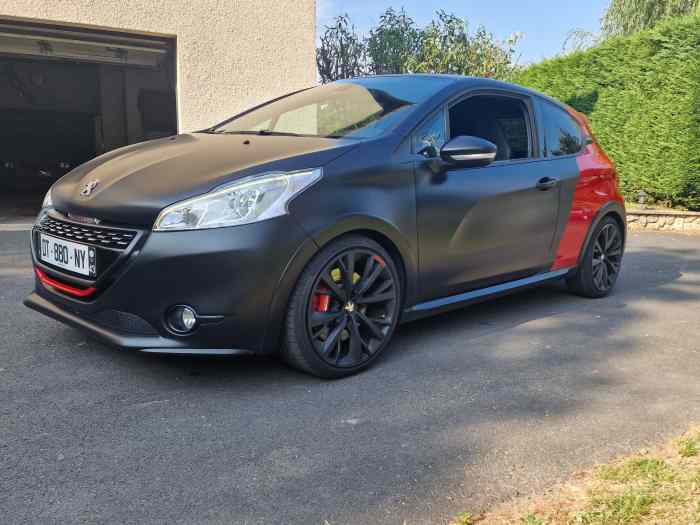 Échange/Reprise Peugeot 208 gti 30th 0