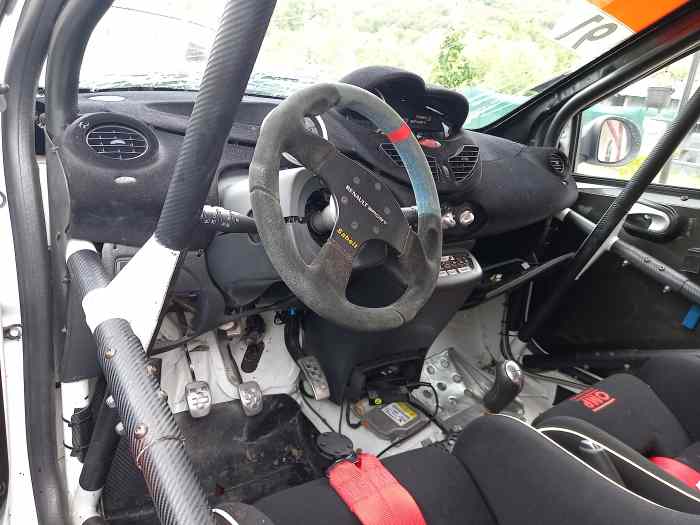 Twingo R1 accidenté 2
