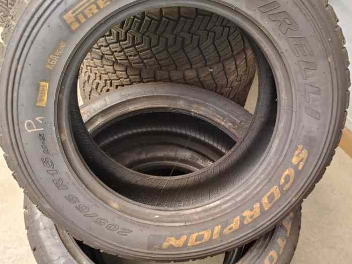 Pneus terre racing Pirelli Scorpion 20...