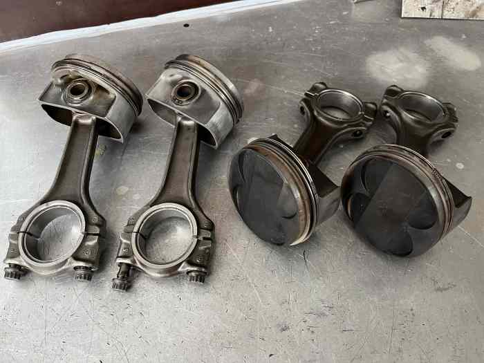 4 pistons mahle et 4 bielles BMW M3 E3...