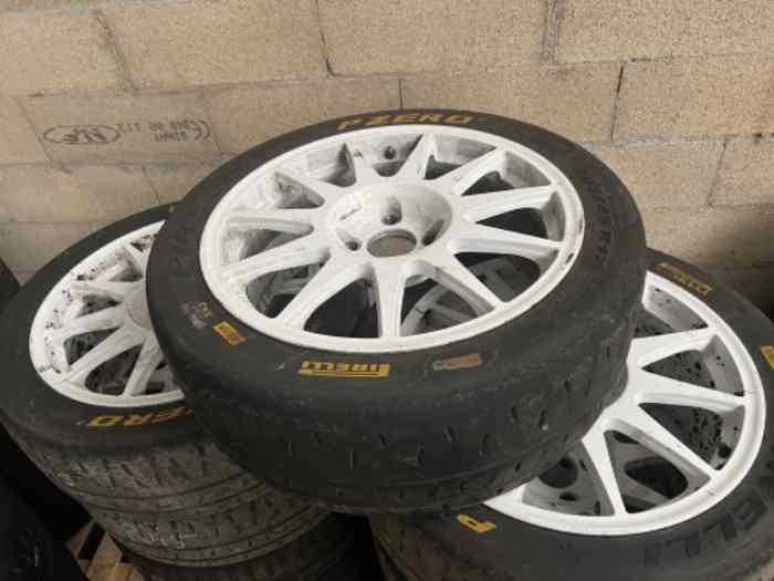 Lot Jantes 208 rally 4 + Pneus Pirelli 17 0
