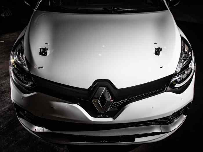 Renault Clio IV RS R3T + Spare Parts 4