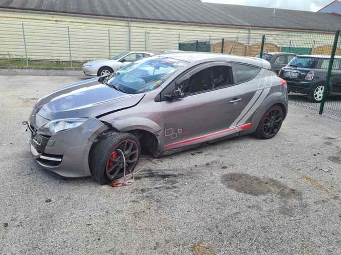 Megane 3 rs accidentée 0