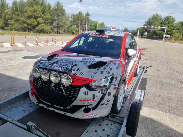 Peugeot 208 rally 4 RC4 neuve