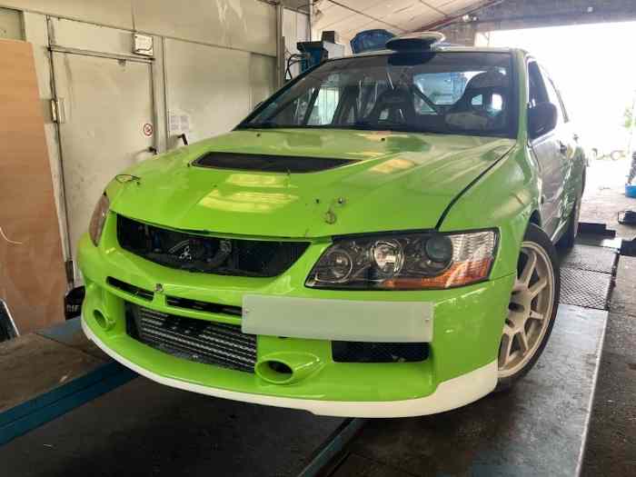 À vendre mitsu et subaru