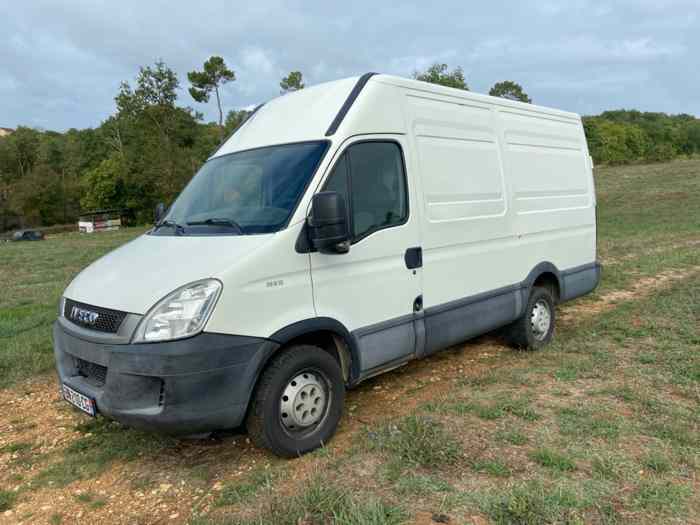camion iveco daily 2.3 Hpi 0
