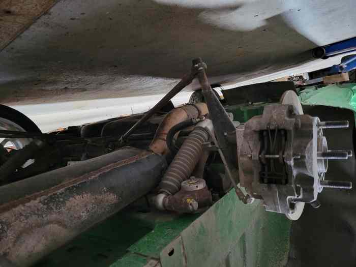 Peugeot 206 F2000 14 accidentée 5