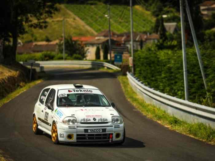CLIO F2000 dernier prix ! 2