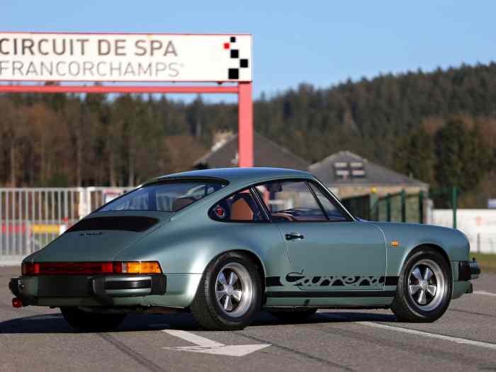 Porsche 911 Carrera 3.0 de 1977 2