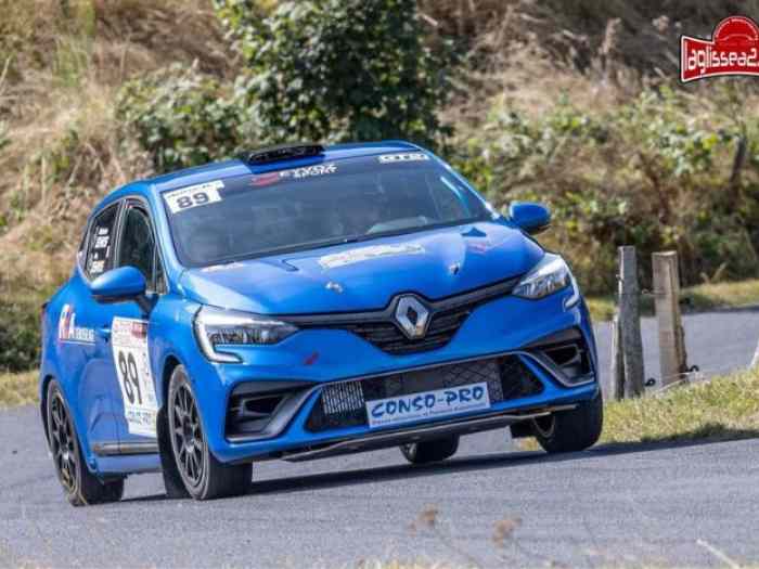 SEYVOZ SPORT Loue RENAULT CLIO Rally5