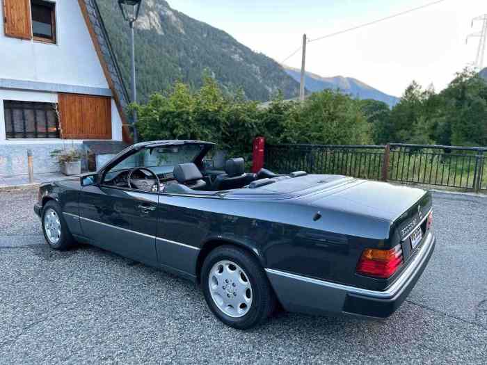 Mercedes-Benz 300 CE 24 SPORTLINE de 1992 2