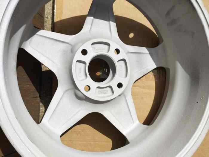 Jantes magnesium 15 pouces pour 205 rallye GR A EVO 1