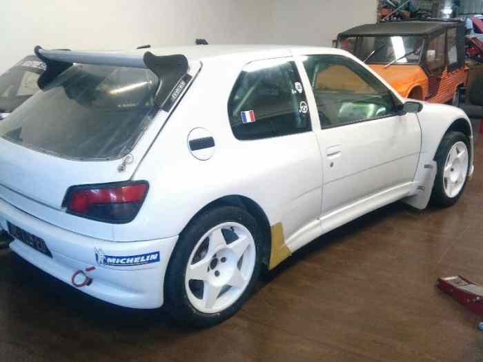 306 maxi f2000