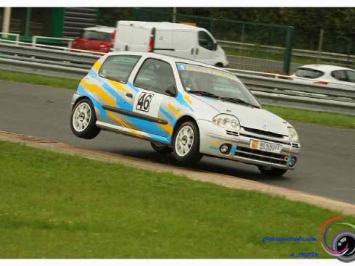 Clio RS A3 slalom/ cote