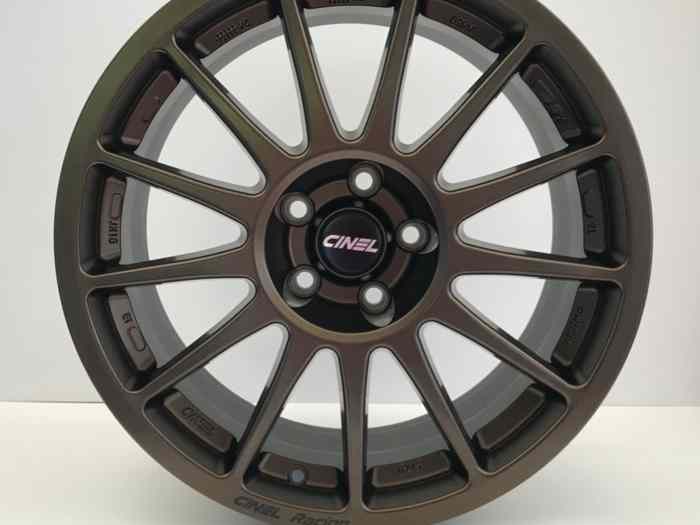 Jante Cinel Racing Turismo 8x18 Mitsub...