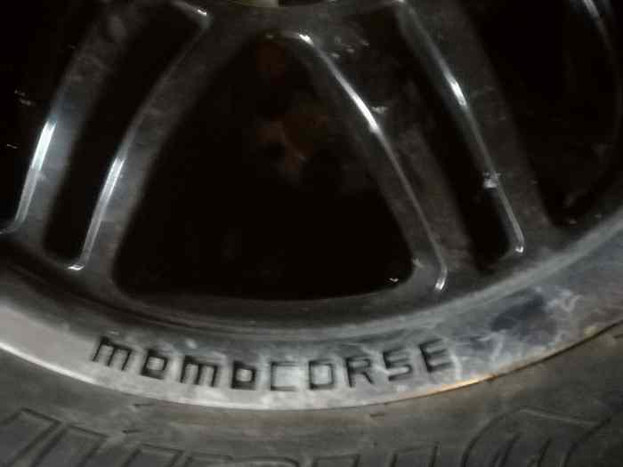 Jantes MOMO CORSE 7x16 avec pneus 1
