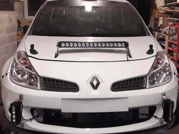 CLIO 3 F2000