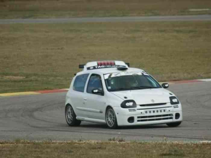 Clio 2 RS Cup 3