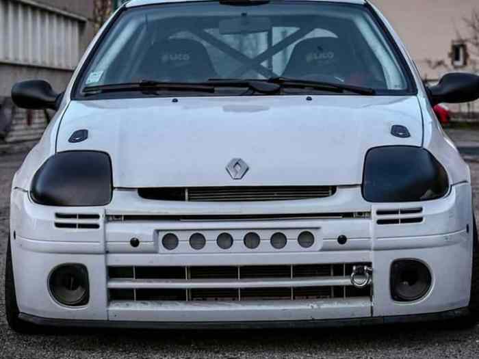 Clio 2 RS Cup 0