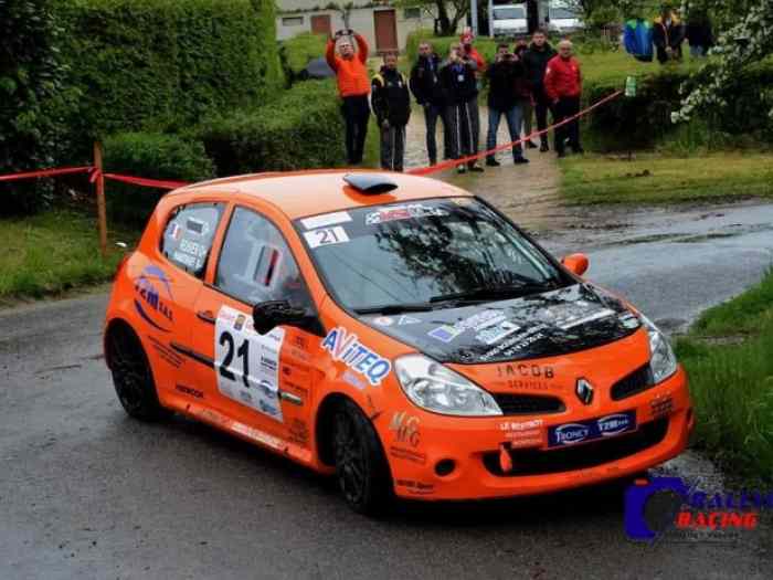 Clio 3 F2000 14