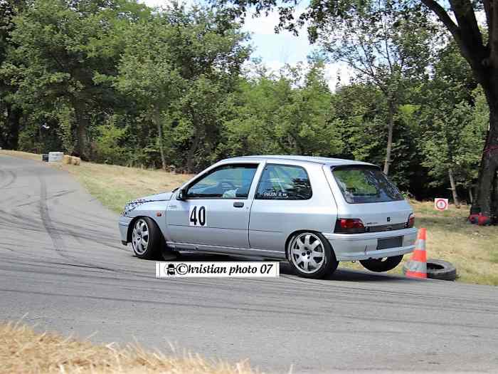 Clio gr A + williams av cg + 16s av cg