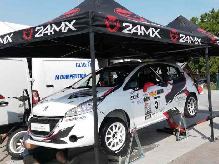 208 R2 EVO 200cv Seb Loeb Racing seulement 350km 1