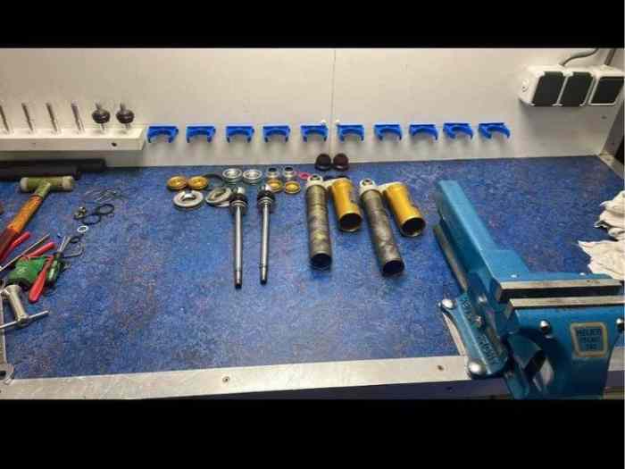 Amortisseurs Ohlins 3 voies 465mm 4