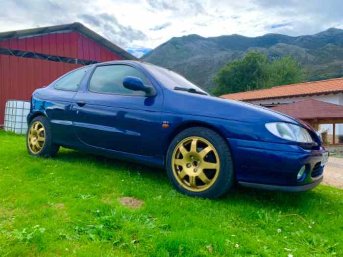 Renault megane F7R 3