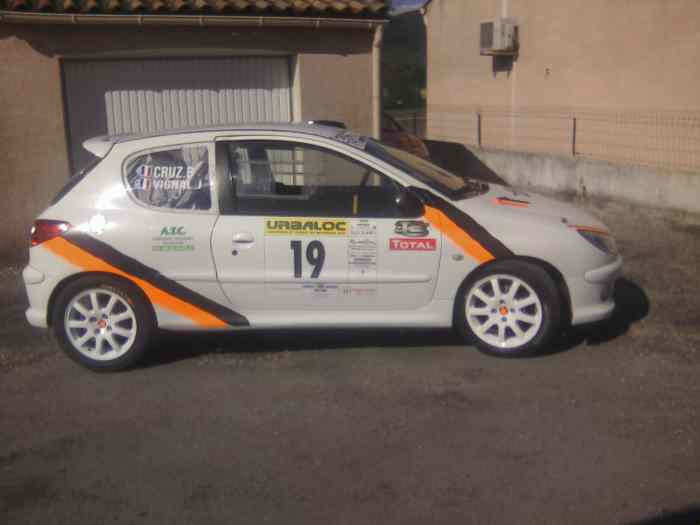 Peugeot 206 F2000.14