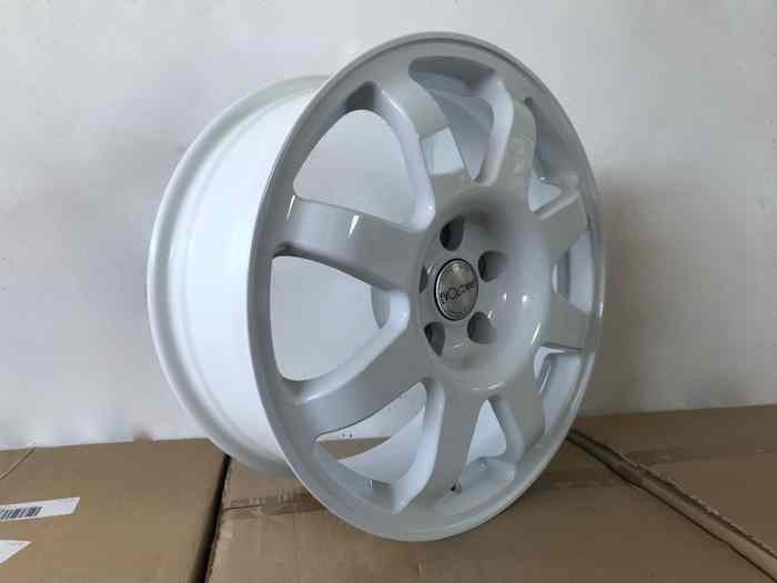 Jante EVO Corse SB9 Ragno 7x17 Clio Rs 4 1