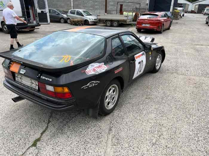 Porsche 944 de rallye 4