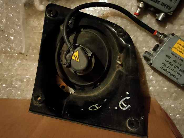 Vds phare de virage pour subaru N12 1