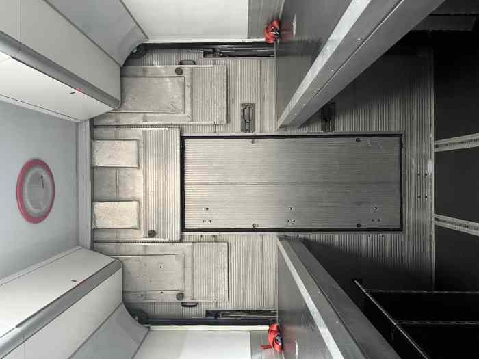 Semirimorchio Racing MIELE 4 Voitures plus Living 5