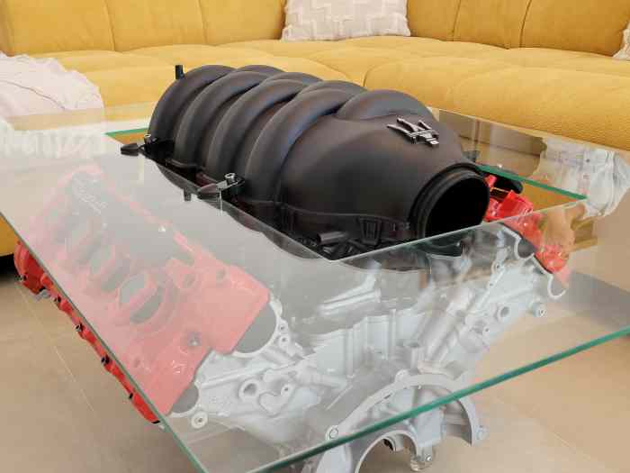 Table basse moteur Maserati 2
