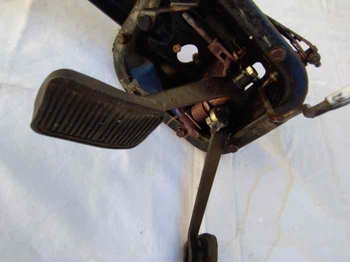 Pédalier Avec Mastervac BMW 2002 4