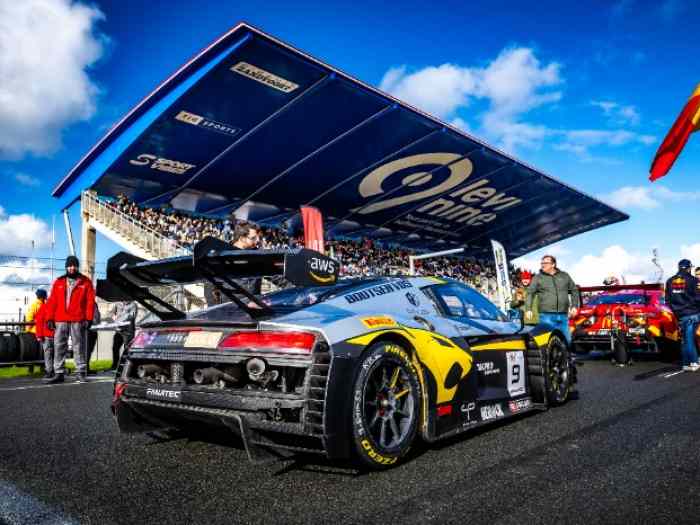 AUDI R8 GT3 EVO 2 à vendre 4