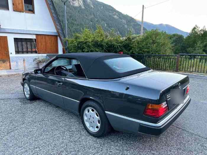 Mercedes-Benz 300 CE 24 SPORTLINE de 1992 1