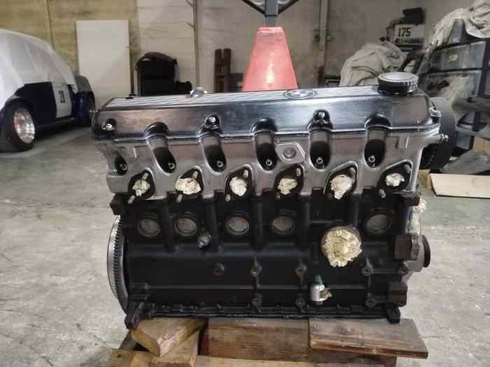 Moteur BMW 6 cylindre 2