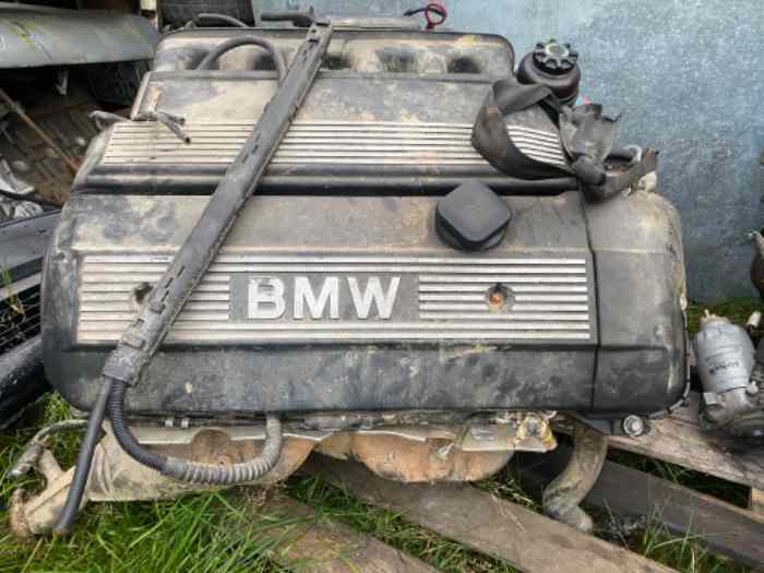 Moteur BMW 328i M52B28