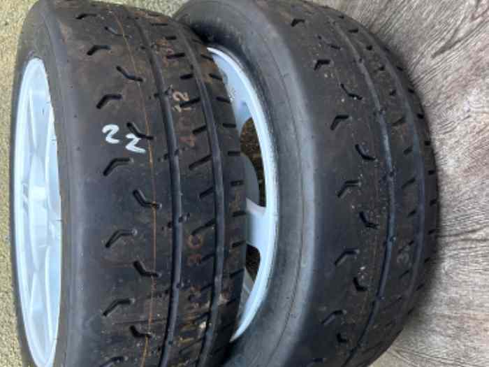 Vendu Pneus kumho neuf et Occaz 15 pouces 2