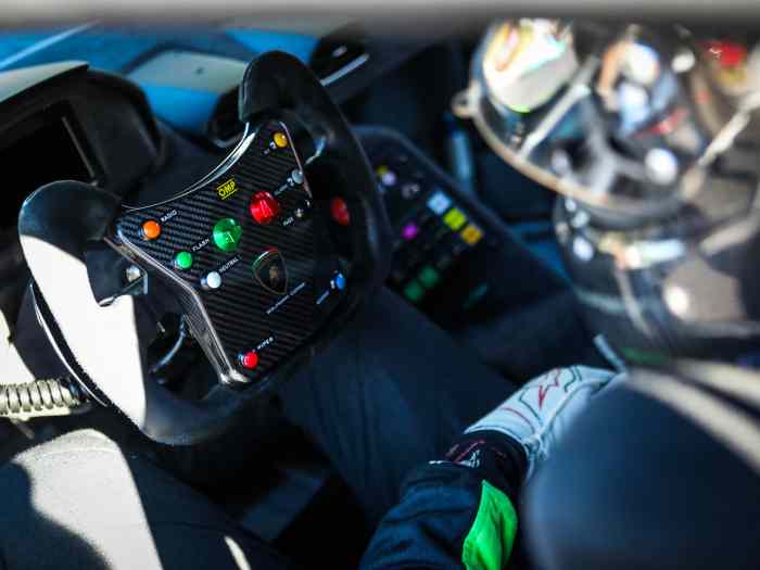 LAMBORGHINI Huracan Super Trofeo EVO 1