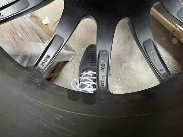 16 Jantes Ligier JS2R comme neuves 3