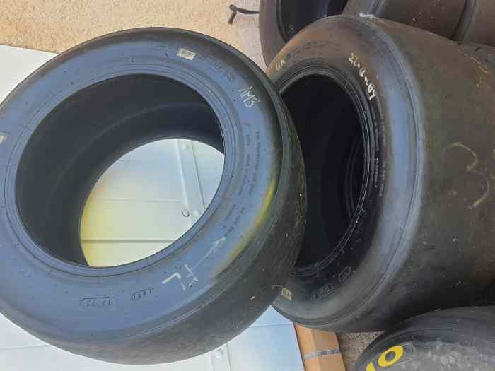Pour roulage pneus slick AVON 210/550R13 240/570R13 usure 50%