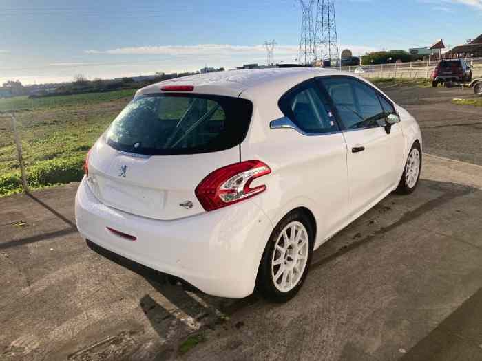 208 R2 Full Evo 1