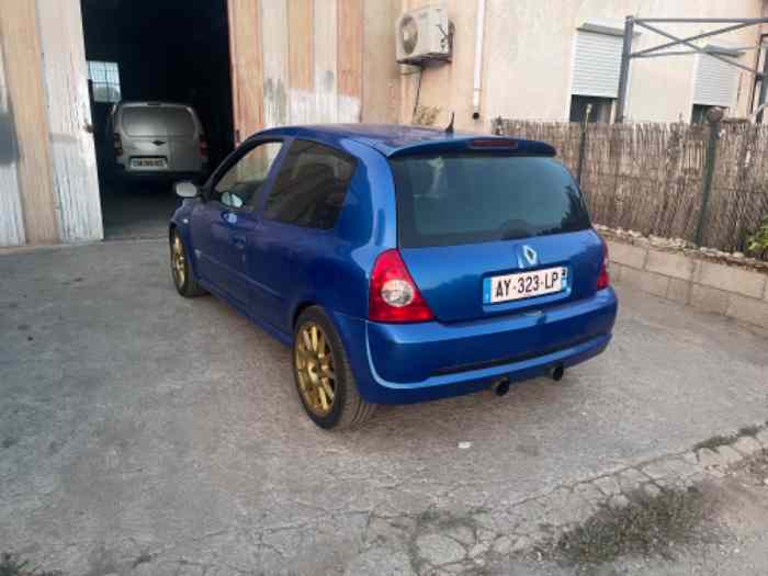 Clio 2 rs 182 ( phase 3 ) 3