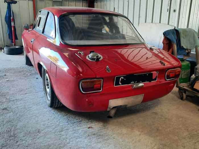 ALFA ROMÉO GIULIA SPRINT GT 1965 5
