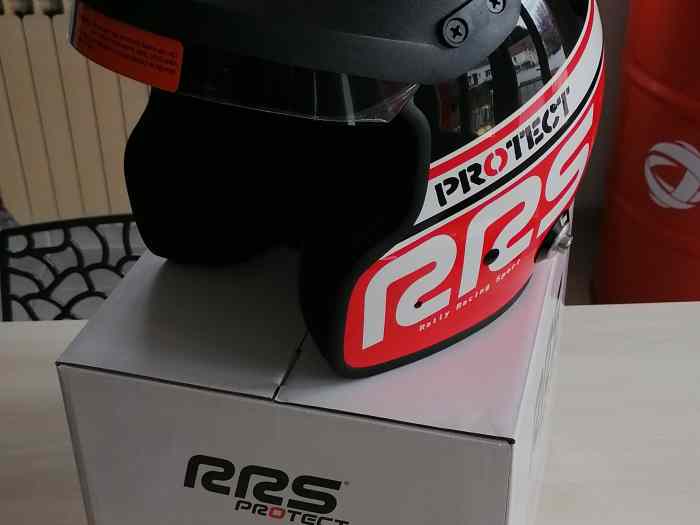 Casque rrs fia neuf