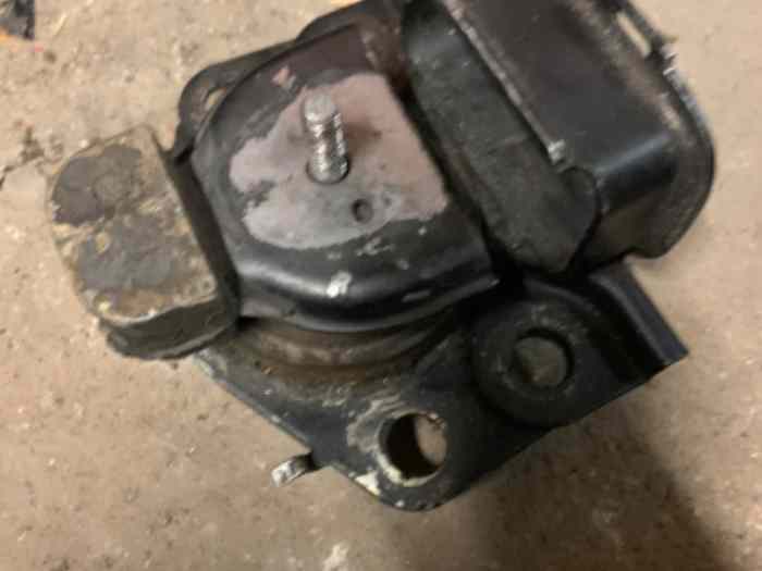 Support Moteur Droit Pour Ford Fiesta 1.6L 2011-2017 - Référence 8V5Z6038D - Pièce Remplacement Non-OEM